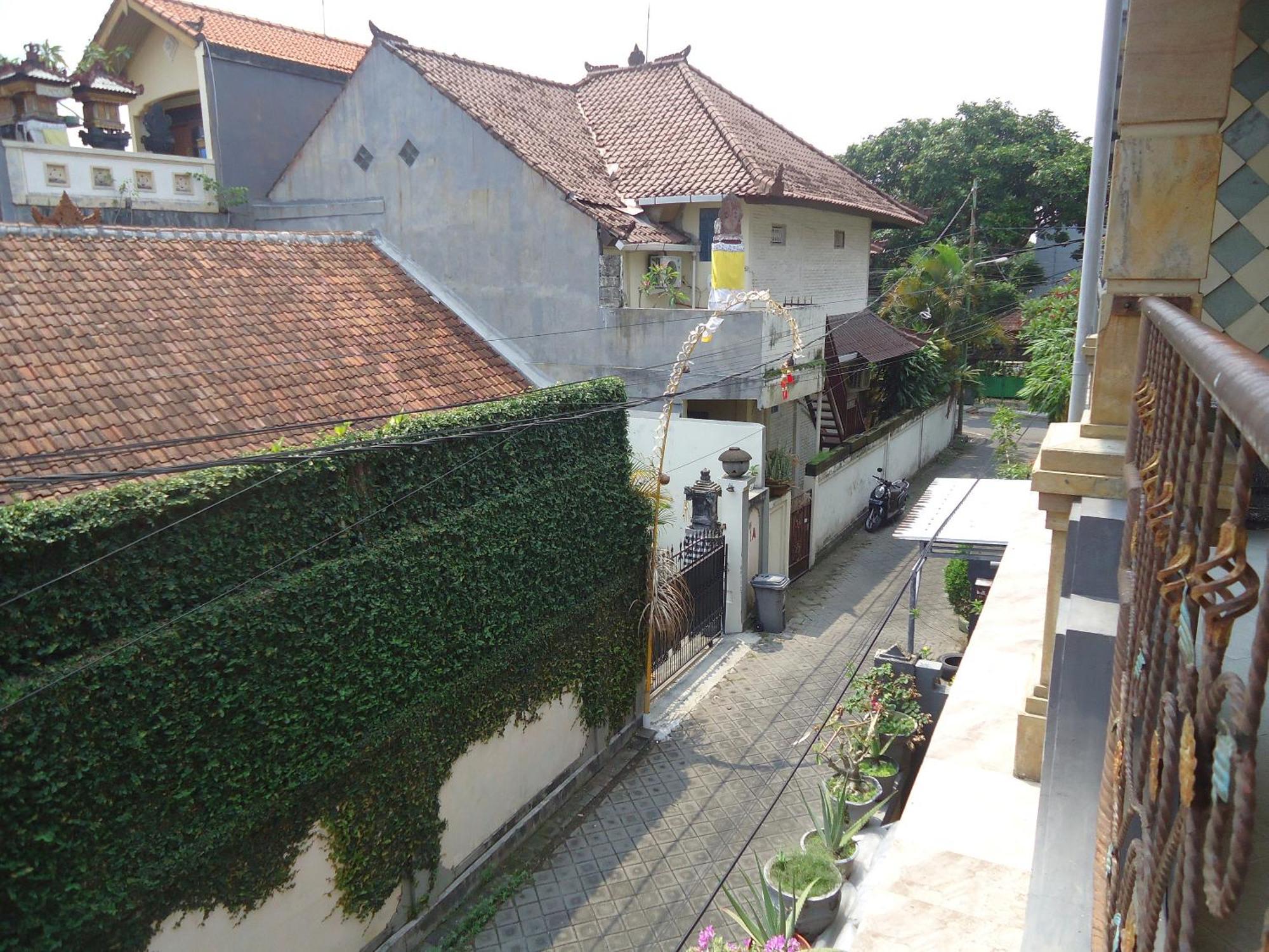 科洛布坎 巴厘莱因霍尔德宾馆酒店 外观 照片